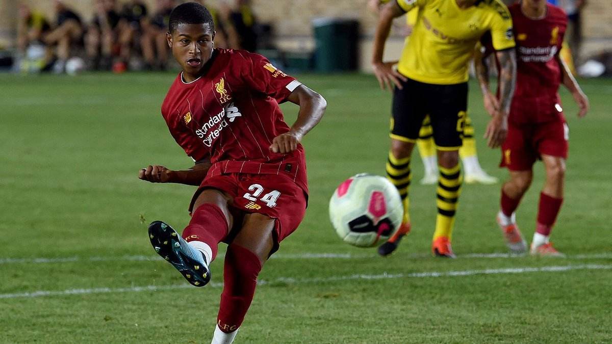 冲刺阶段阿贾克斯备战亚冠,完成体检细节曝光,话题不断,轮换策略成焦点 冲刺阶段阿贾克斯备战亚冠,完成体检细节曝光,话题不断,轮换策略成焦点