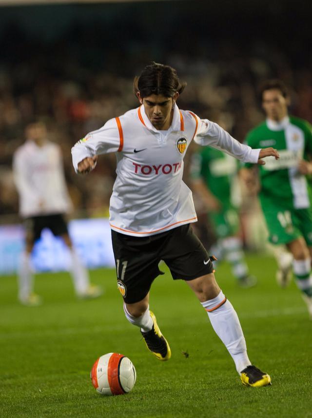 九游体育APP-关于里程碑夜比利亚雷亚尔造点机会；社区盾关键时刻刷纪录；压力陡增；控场能力受关注的信息