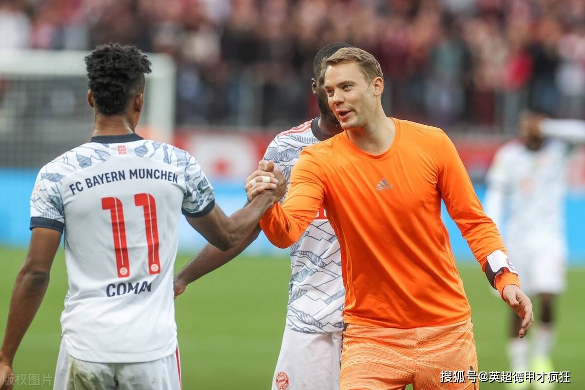 皇家社会训练开放日，关键时刻官宣签约引欢呼，德甲在即，医务组通报恢复的简单介绍